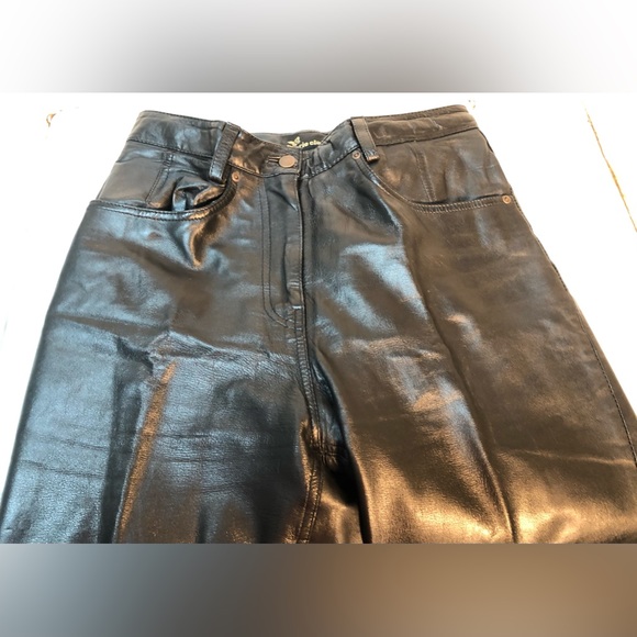 Straight cut, very narrow leather pants - Picture 1 of 8